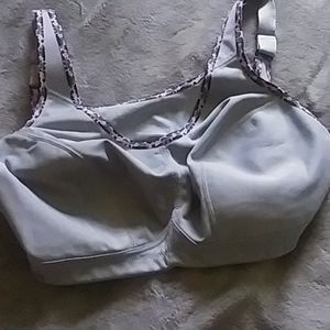 38DDD glamorise sports bra grey